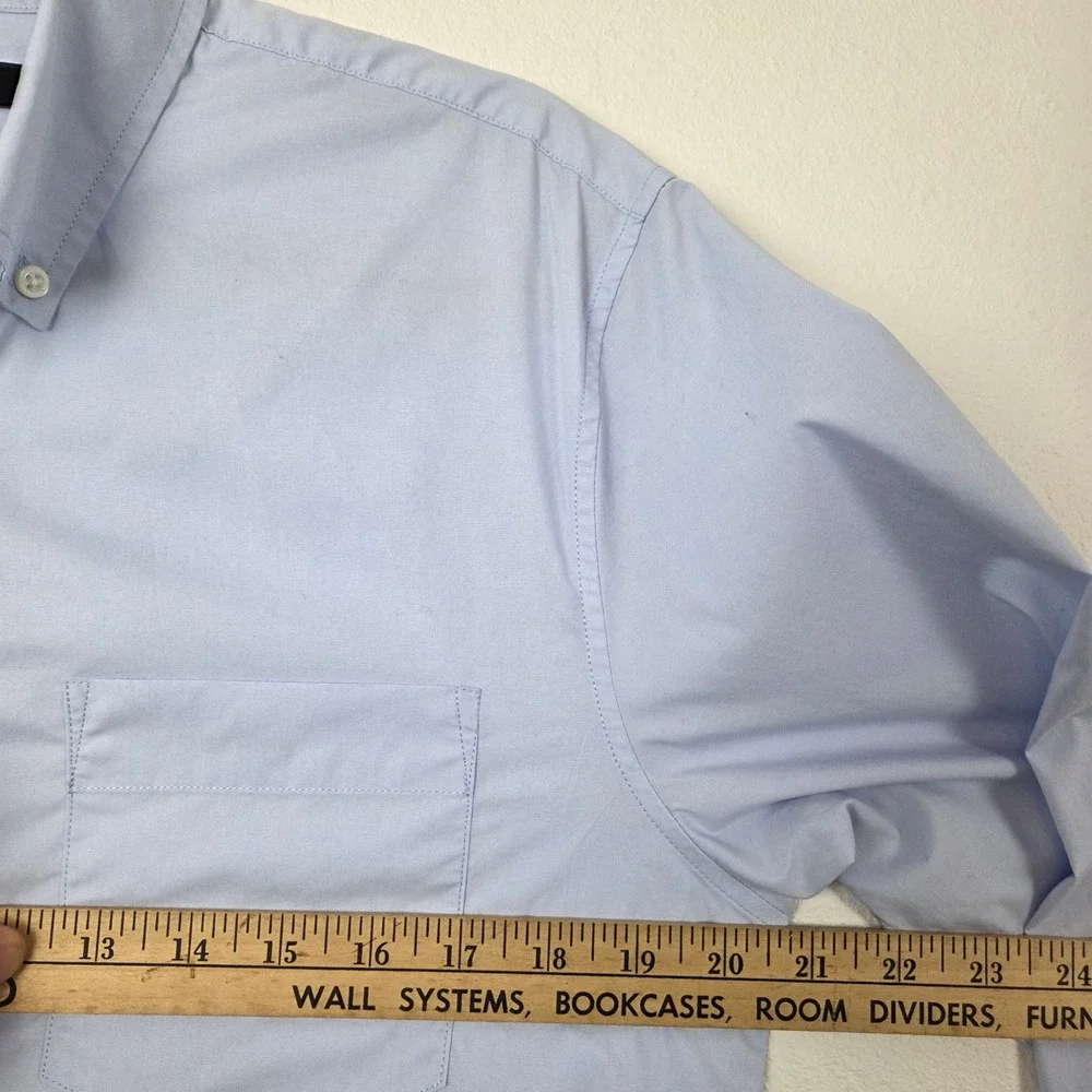Banana Republic Mens M Light Blue Button Down‎ Shirt Long Sleeve RN54023
